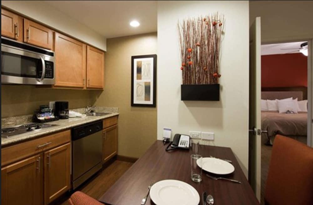 Homewood Suites By Hilton St. Louis - Galleria Richmond Heights Exterior photo